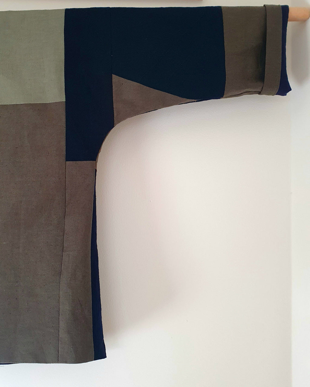 Unique handcrafted patchwork Haori Kimono jacket in cotton, in colors blue and green and turquoise. Atelier Heimat patchwork, made by Kachiri Faes.